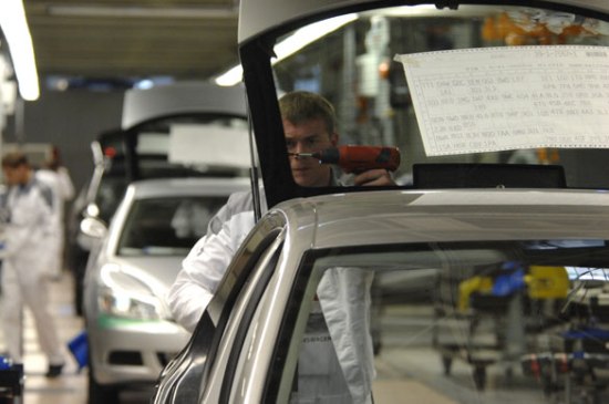 Khủng hoảng Ukraine tô đậm sự uể oải của thị trường ôtô Nga